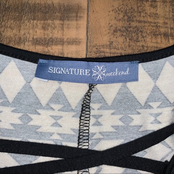 Signature Weekend Aztec Print Tunic - Picture 6 of 8